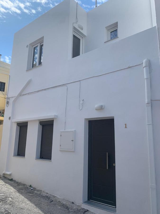 Smyrnis Apartments Ermoúpoli Eksteriør bilde