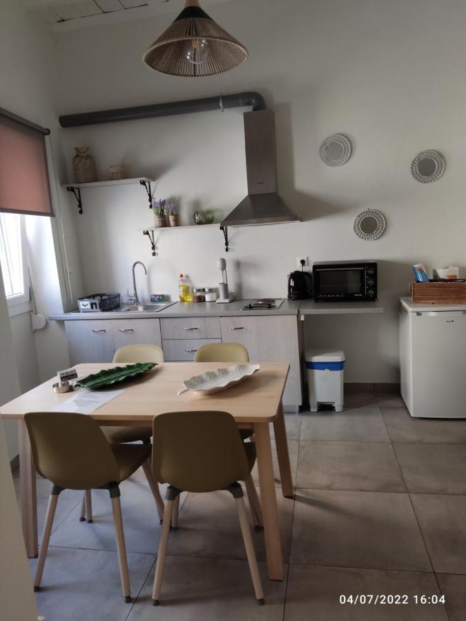 Smyrnis Apartments Ermoúpoli Eksteriør bilde