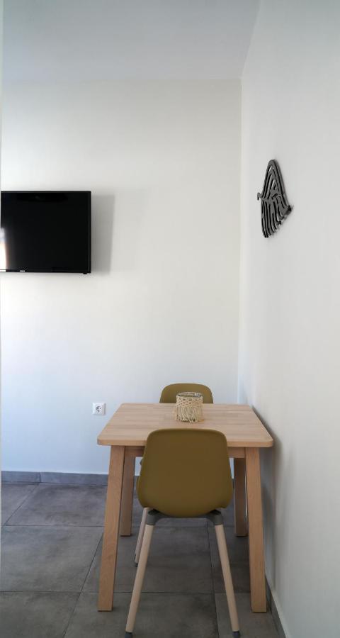Smyrnis Apartments Ermoúpoli Eksteriør bilde